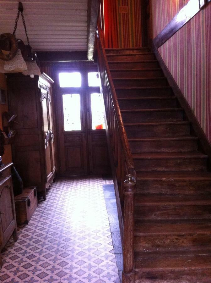 La Ferme Des Vignes Bed & Breakfast Hotot-en-Auge Екстериор снимка