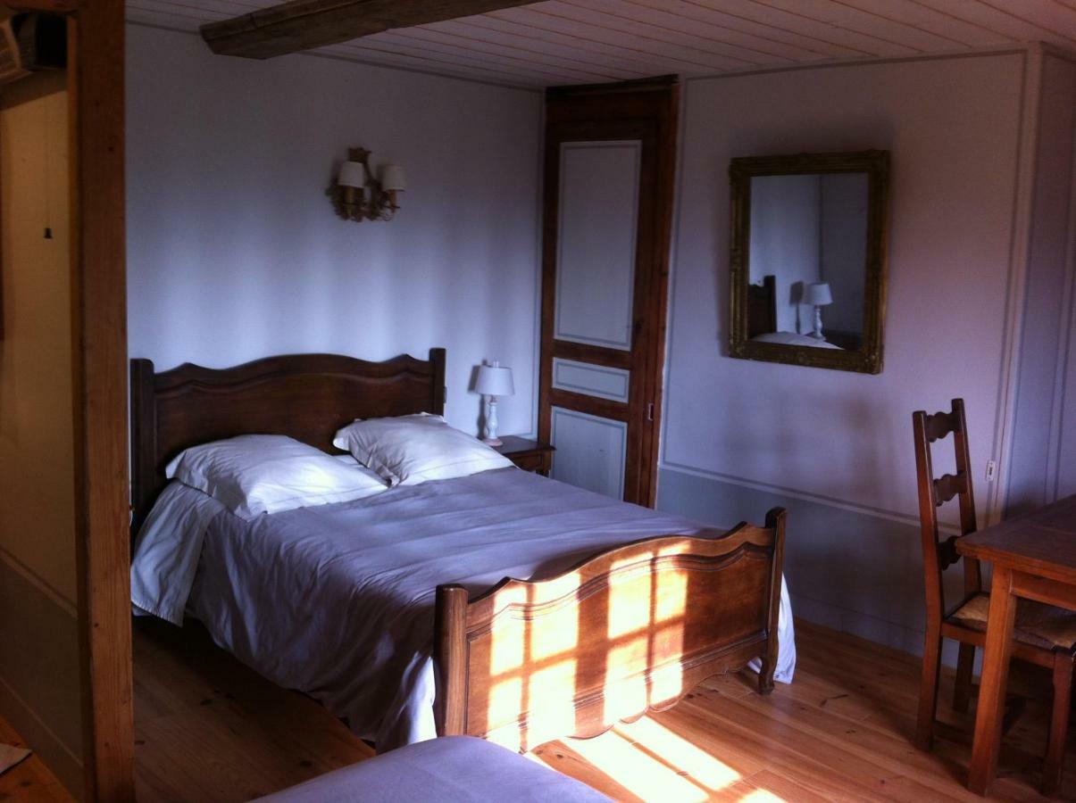 La Ferme Des Vignes Bed & Breakfast Hotot-en-Auge Екстериор снимка